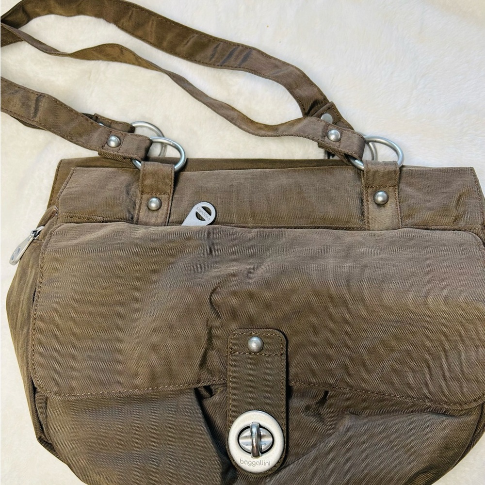 Baggallini Tan Crossbody Bag with Blue Interior